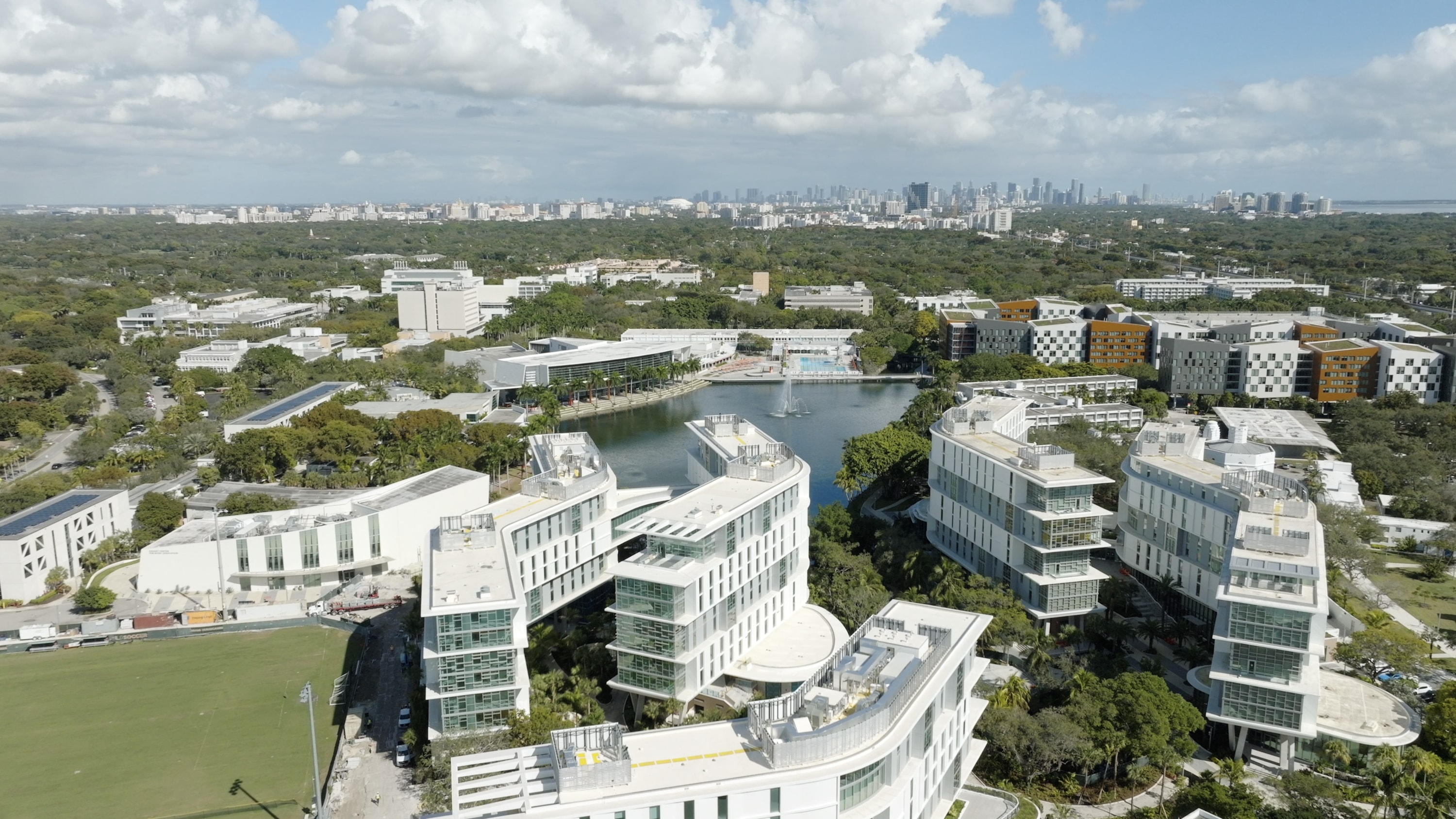 Miami students on campus with Accuity study packets